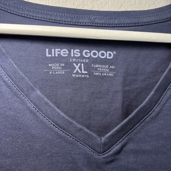 Life Is Good Women's Navy and Green Four Leaf Clover V-Neck Tee large - Picture 2 of 5